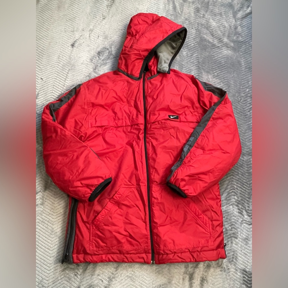 Boys Nike Gray Tag Reversible Hooded Parka Coat Heavyweight Red Gray XL 18-20